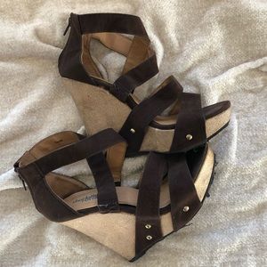 Brown wedges
